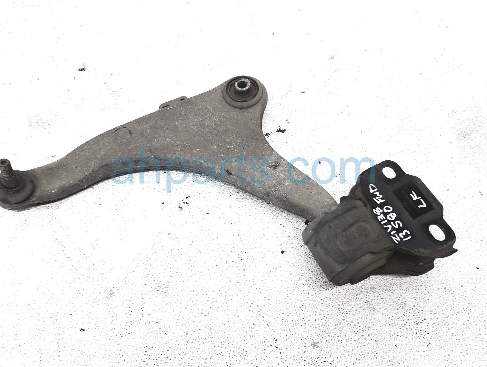 $40 Volvo FR/LH LOWER CONTROL ARM