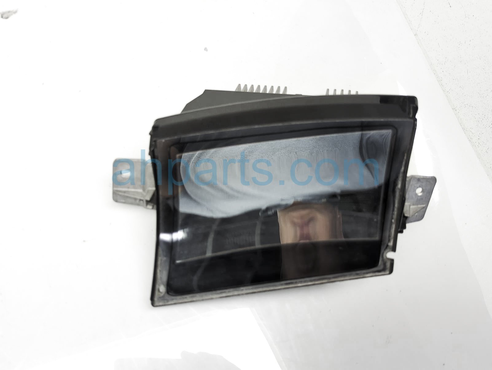 $125 BMW HEADS UP DISPLAY UNIT