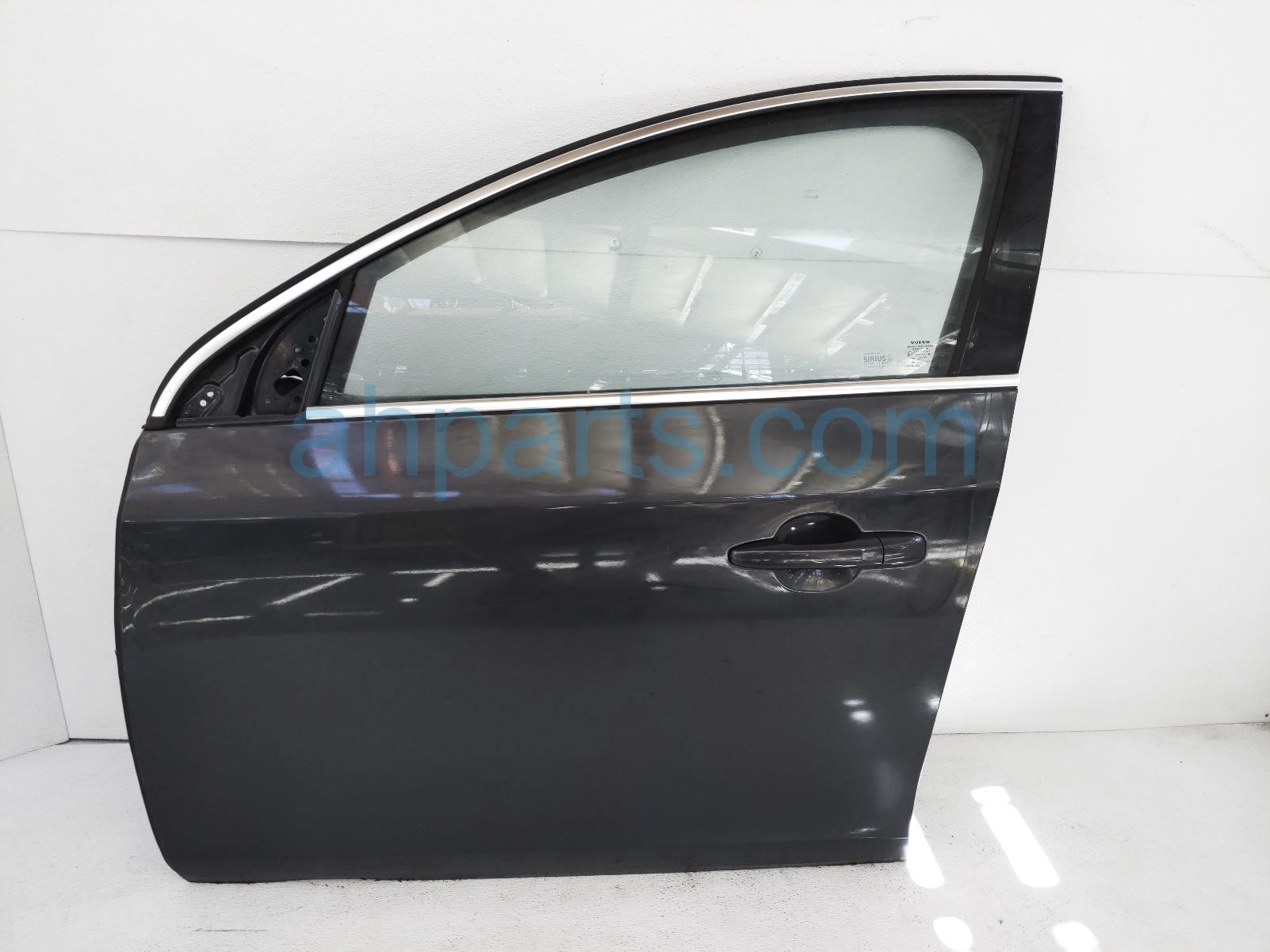 $299 Volvo FR/LH DOOR - CHARCOAL