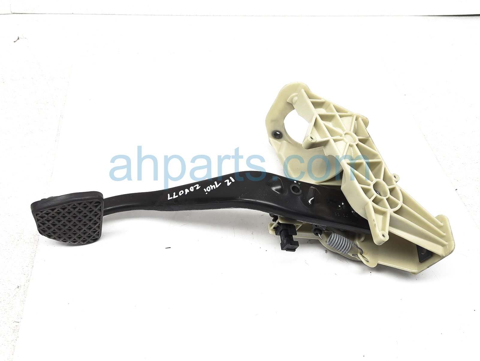 $35 BMW BRAKE PEDAL ASSEMBLY