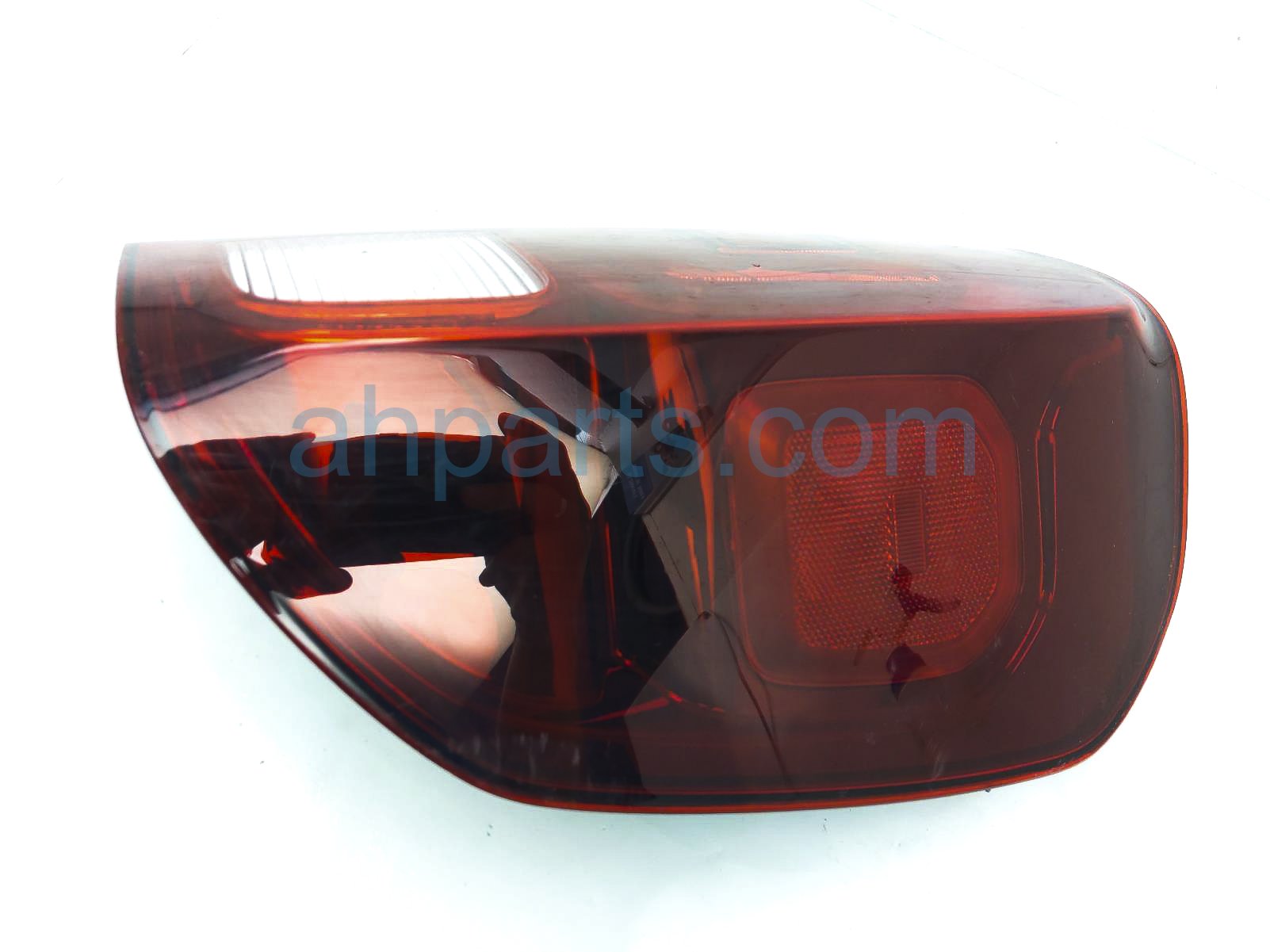 $139 Honda RH TAIL LAMP (ON BODY)