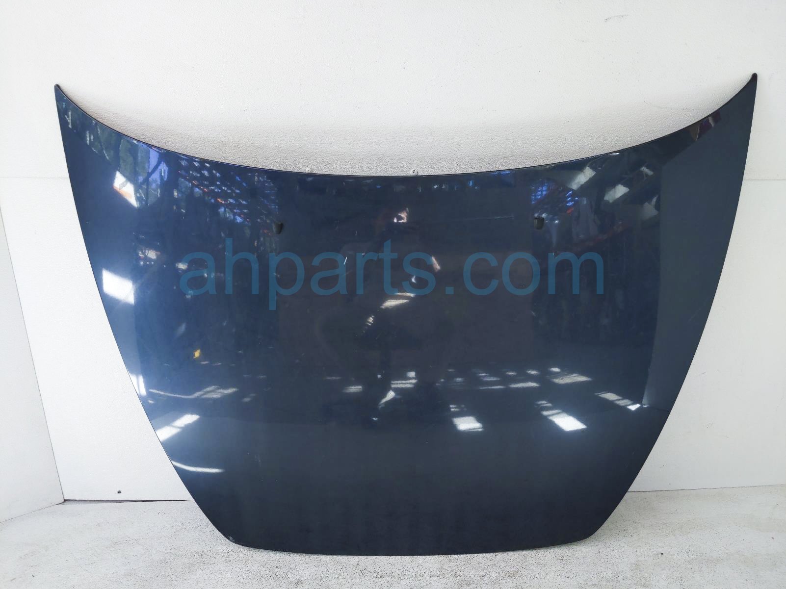 $89 Volvo FRONT HOOD - BLUE