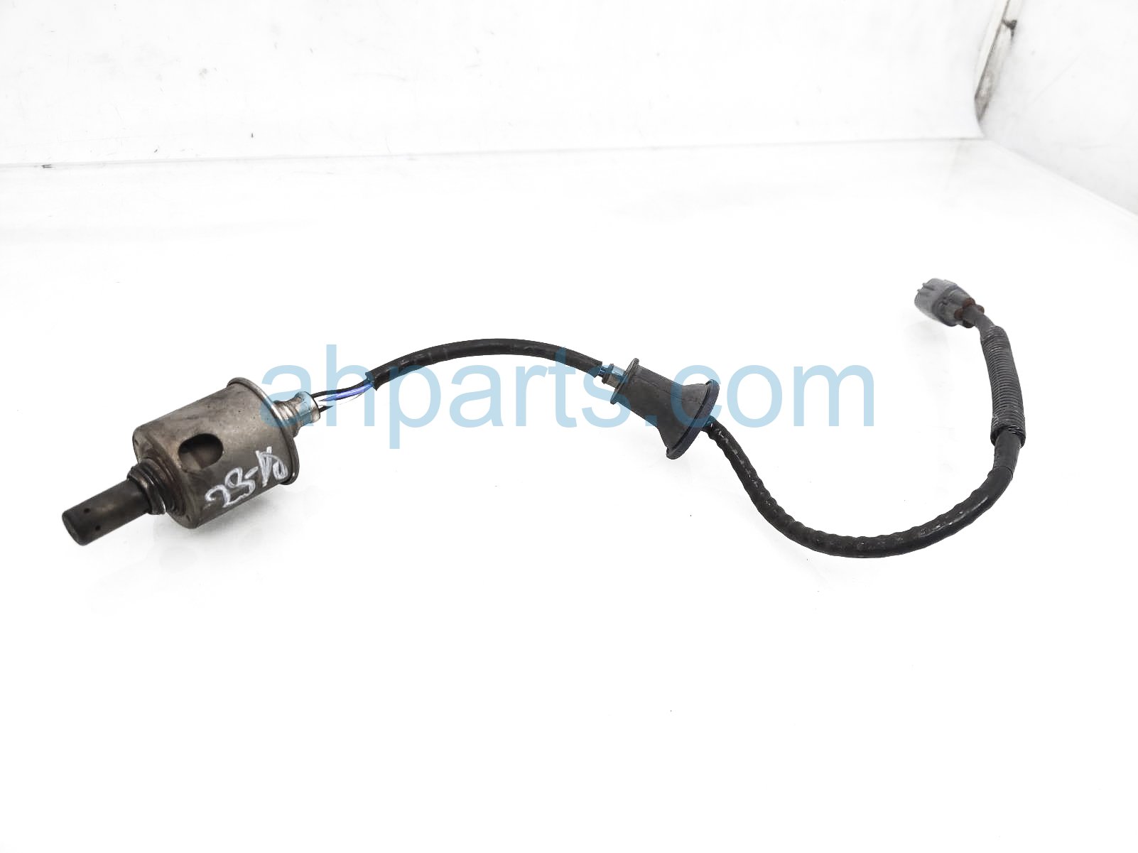 $25 Lexus REAR LOWER OXYGEN SENSOR