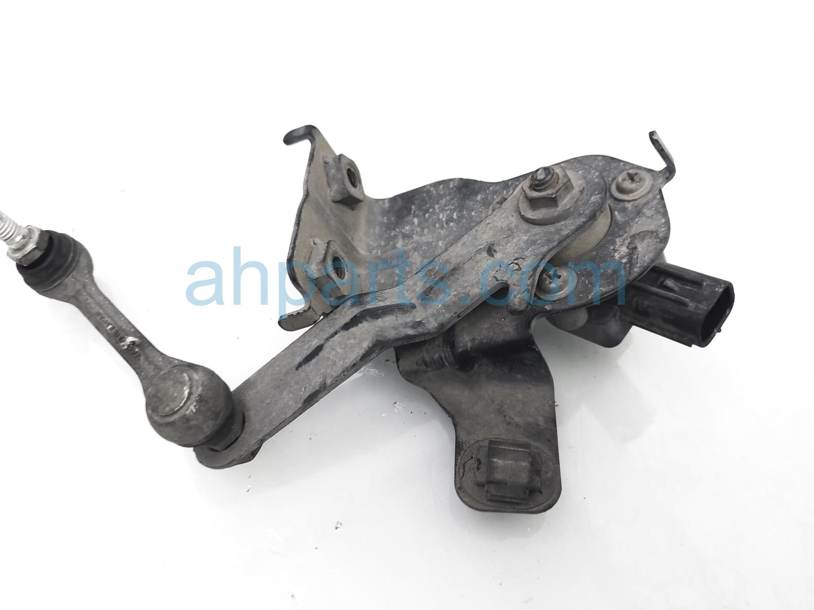 $45 Lexus RR/LH SUSPENSION HEIGHT SENSOR