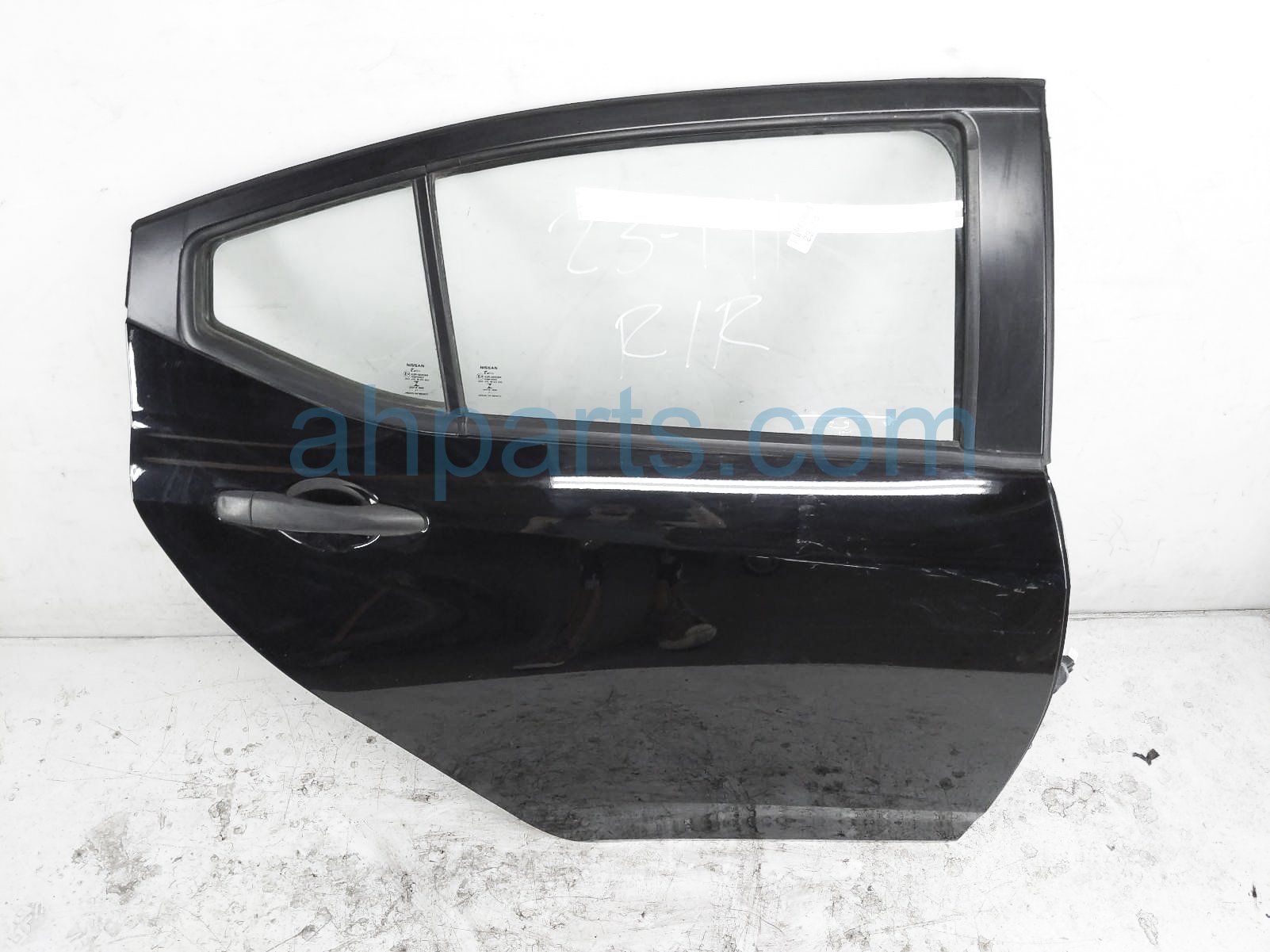 $499 Nissan RR/RH DOOR - BLACK - NO INSIDE TRIM