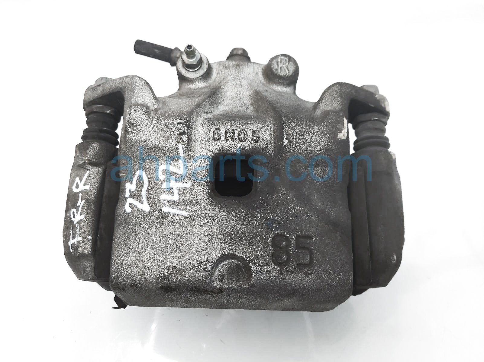 $40 Nissan FR/RH BRAKE CALIPER