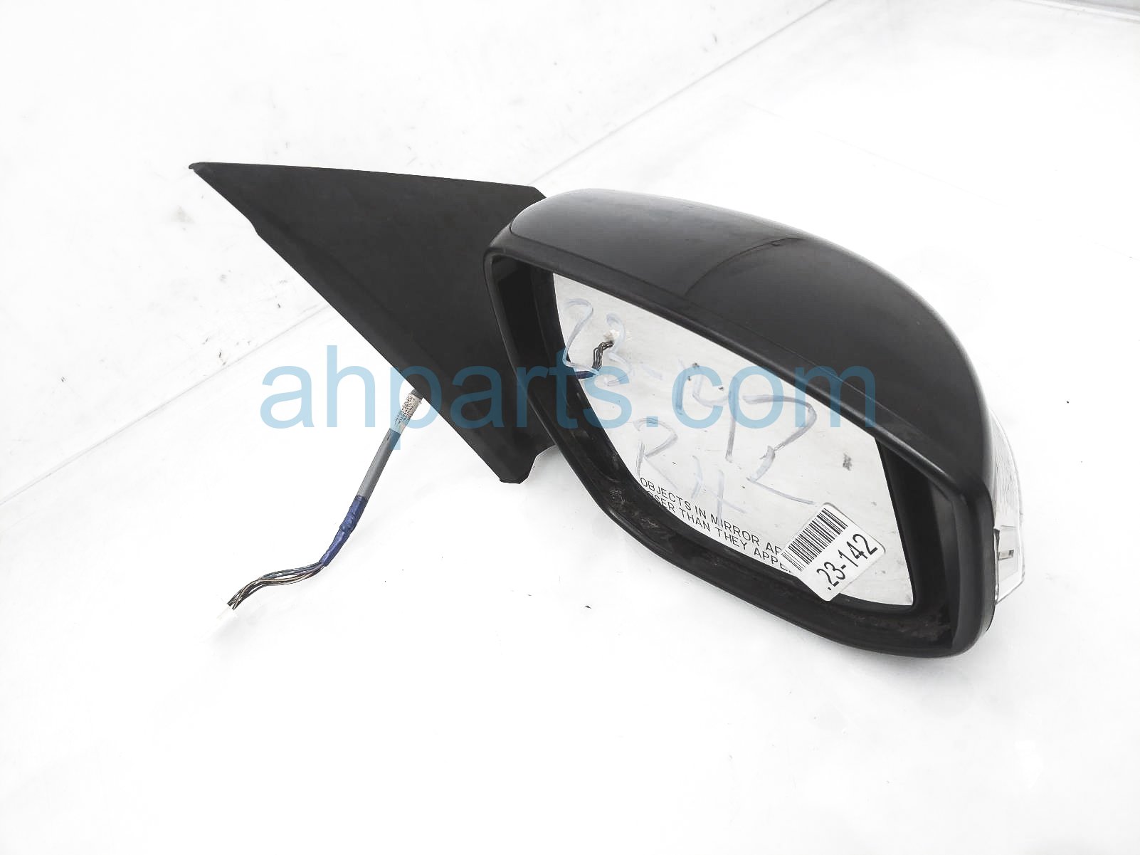 $125 Nissan RH Side Mirror w/ Turn Signal - BLK