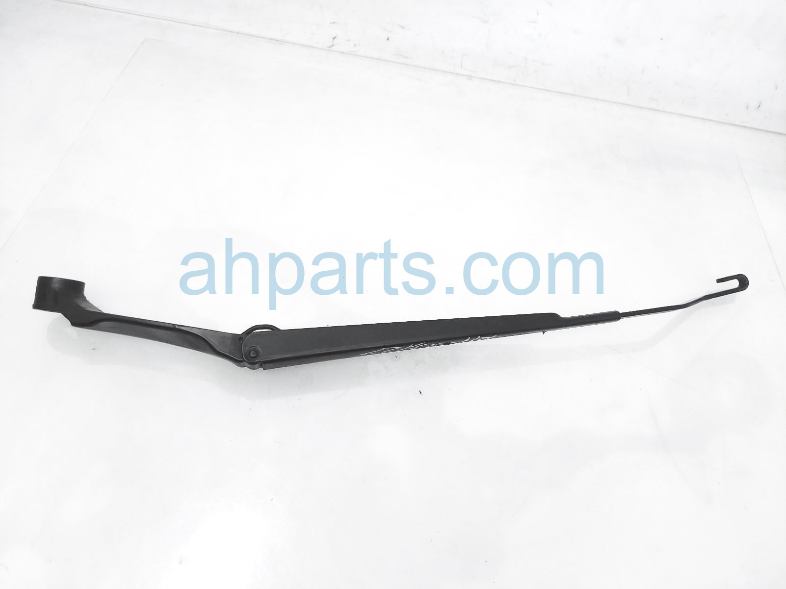 $15 Lexus RH WNDSHIELD WIPER ARM