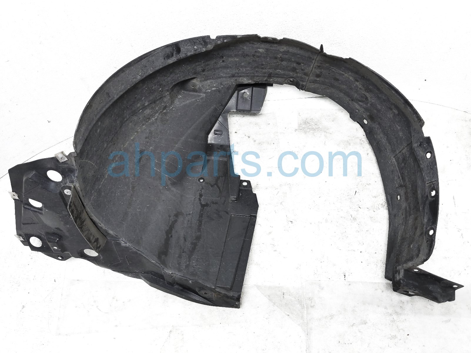 $39 Nissan FR/LH INNER FENDER LINER