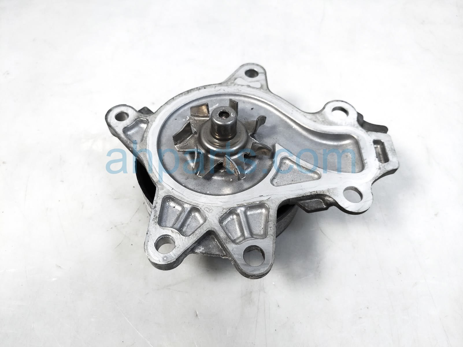 $65 Toyota WATER PUMP & PULLEY ASSY