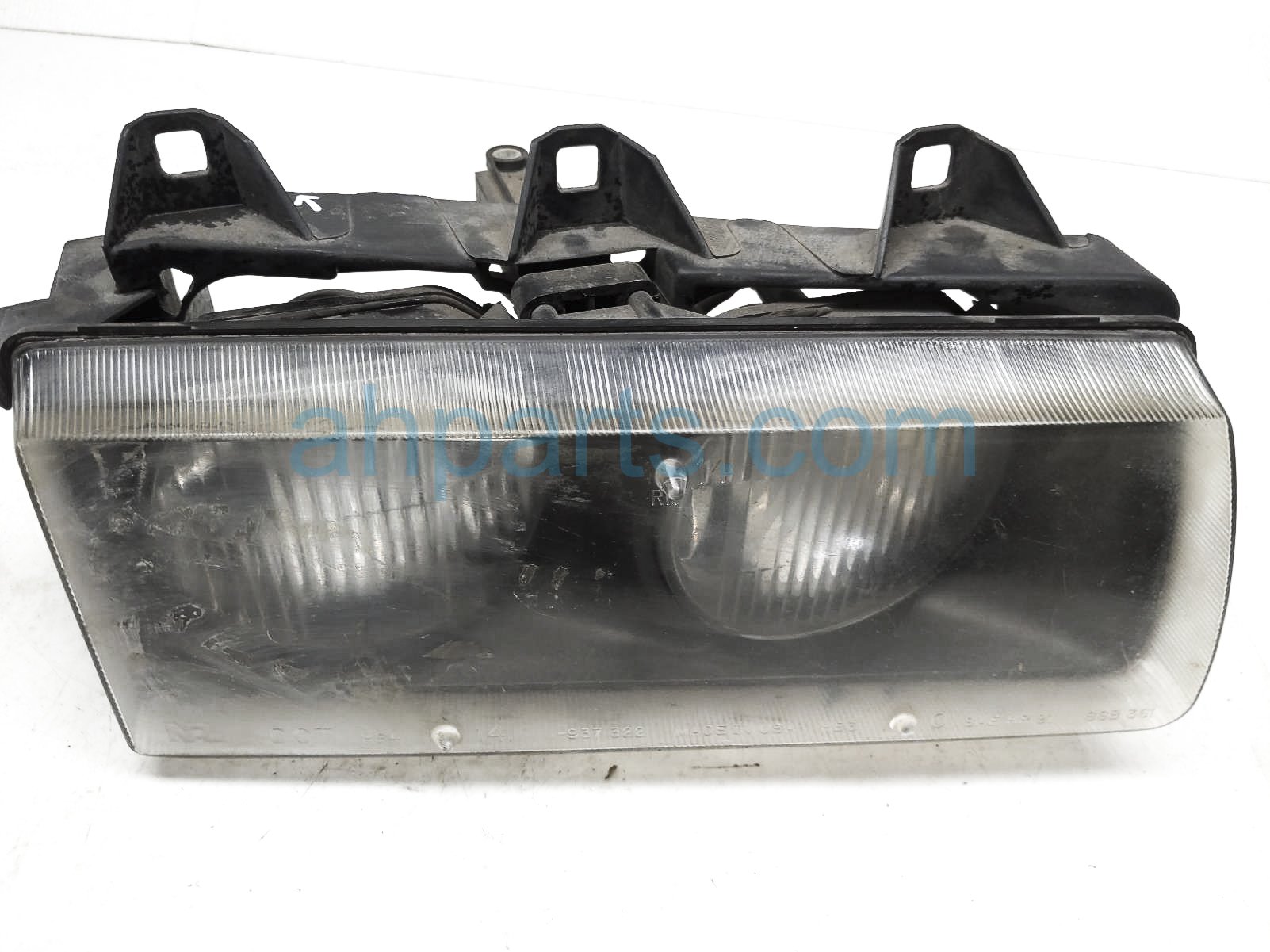 $50 BMW RH HEAD LIGHT/LAMP