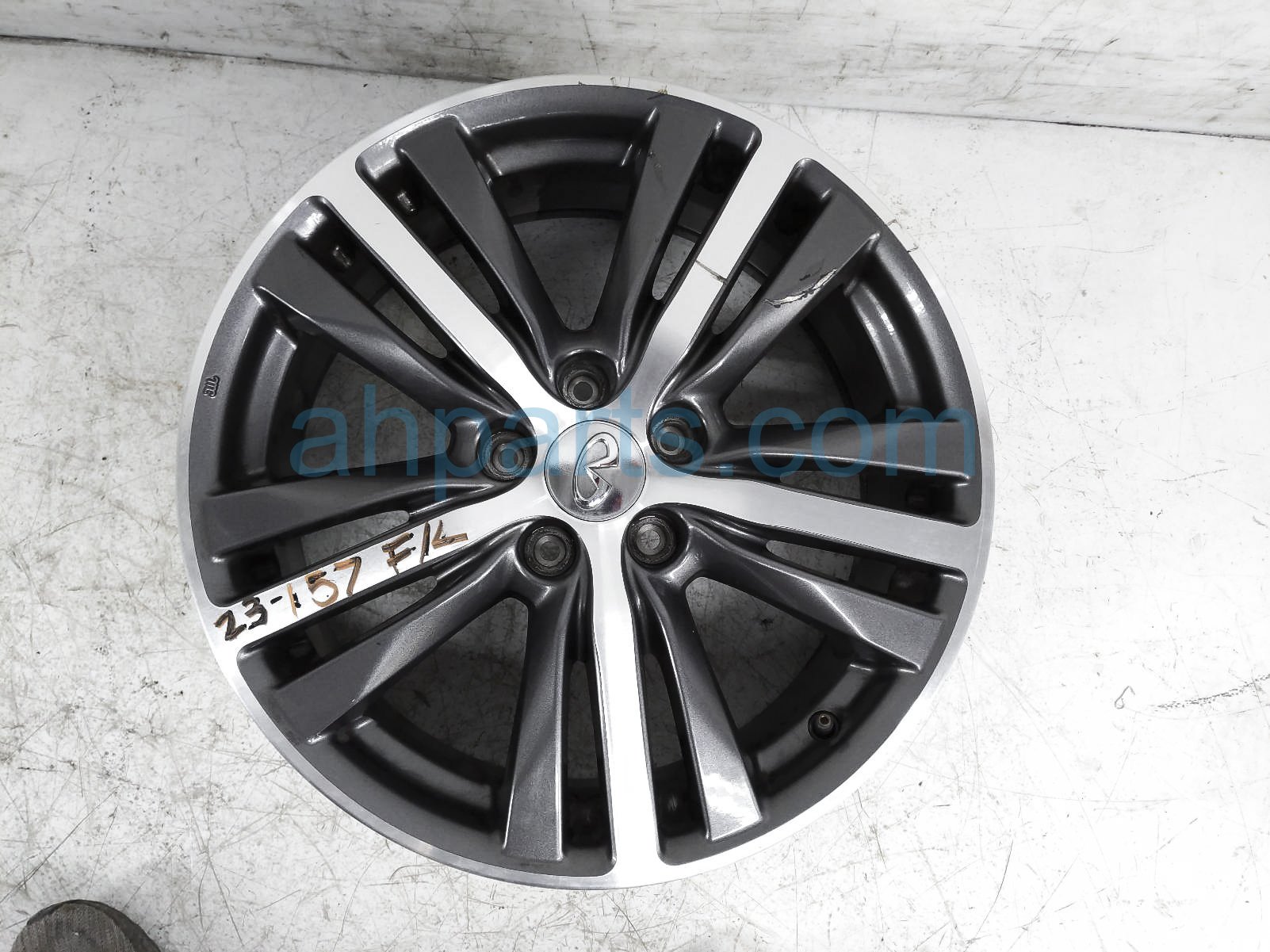 $99 Infiniti FR/LH WHEEL / RIM -