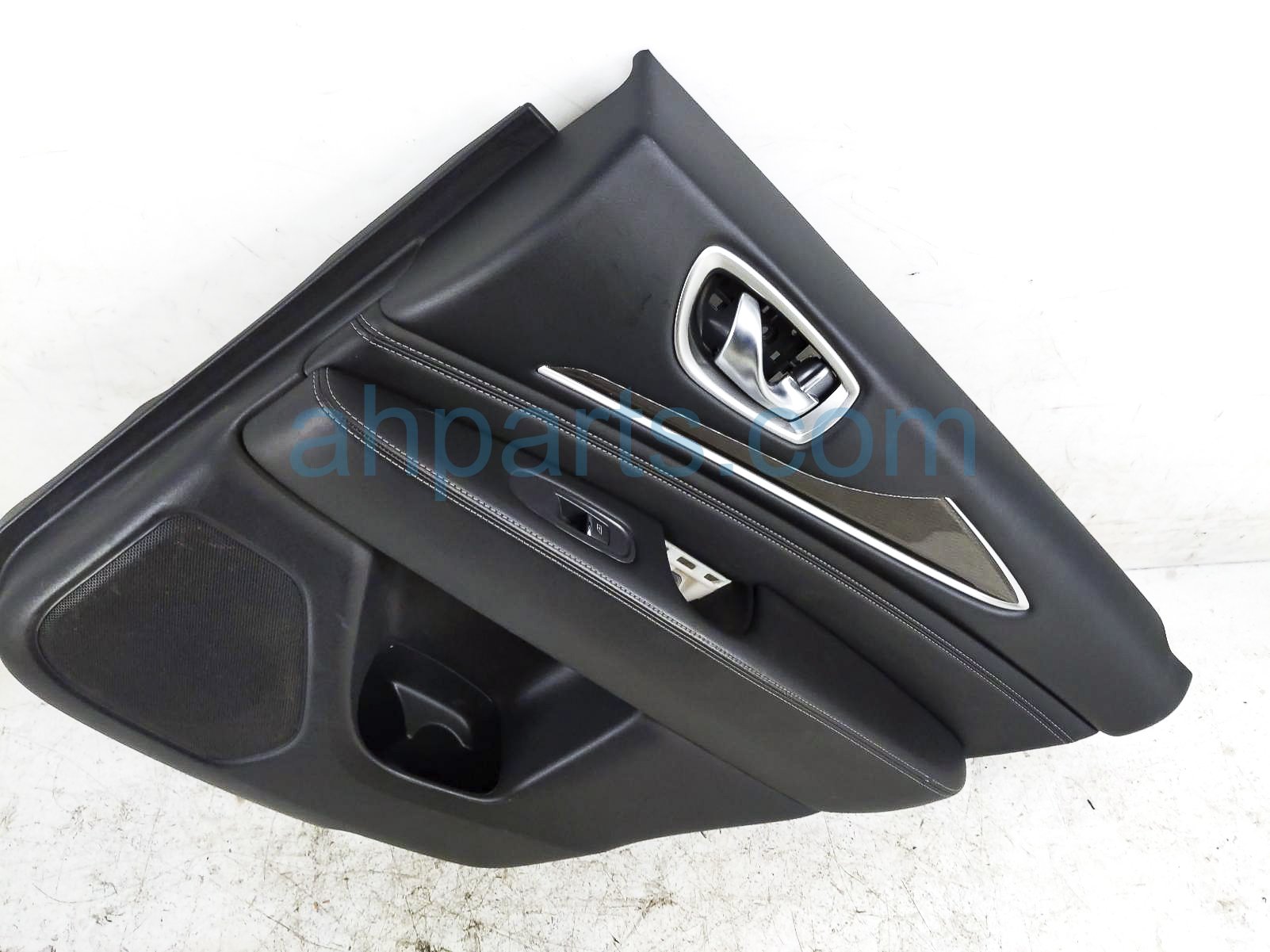 $125 Infiniti RR/RH INSIDE DOOR TRIM PANEL - BLACK