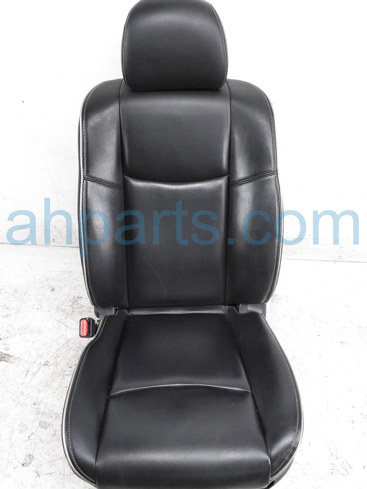 $225 Infiniti FR/LH SEAT - BLACK W/ AIRBAG