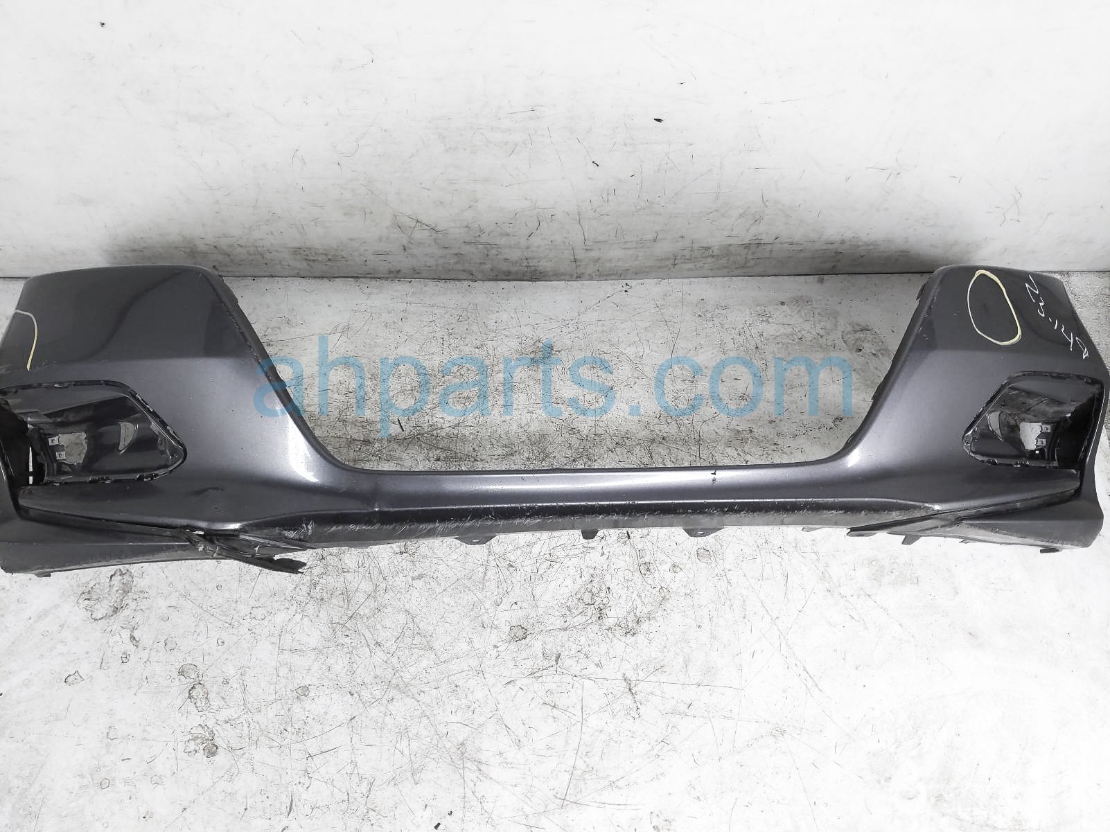 $200 Honda FRONT BUMPER COVER - GREY - DAMAGED