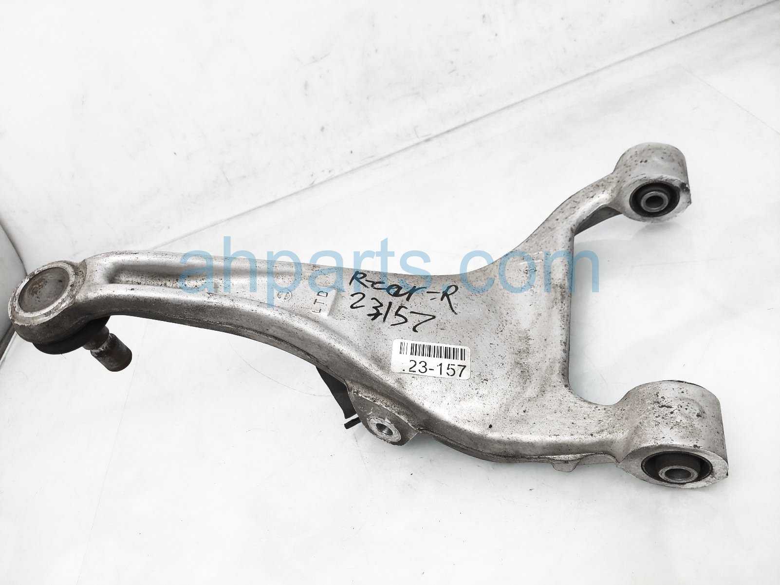 $29 Infiniti RR/RH UPPER CONTROL ARM