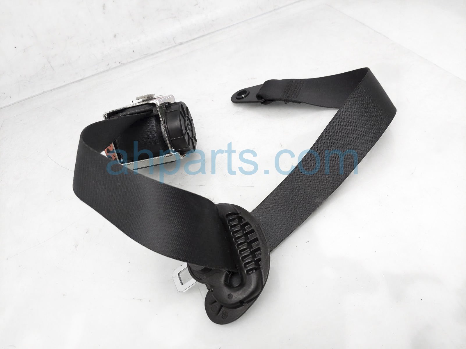 $75 BMW FR/RH SEAT BELT ASSY - BLACK