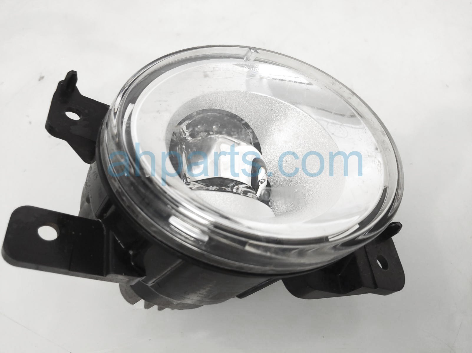 $250 Infiniti LH SIDE FOG LIGHT / LAMP