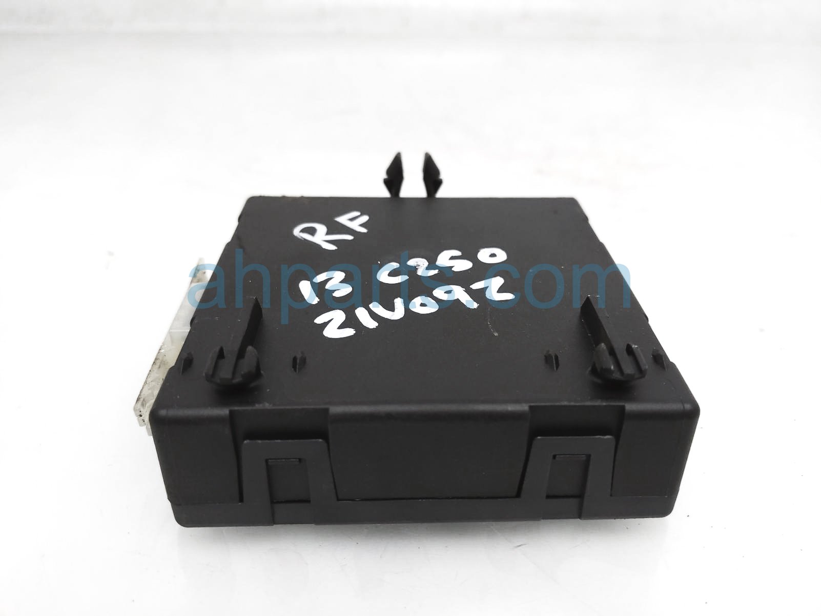 $25 Mercedes FR/RH DOOR CONTROL MODULE UNIT