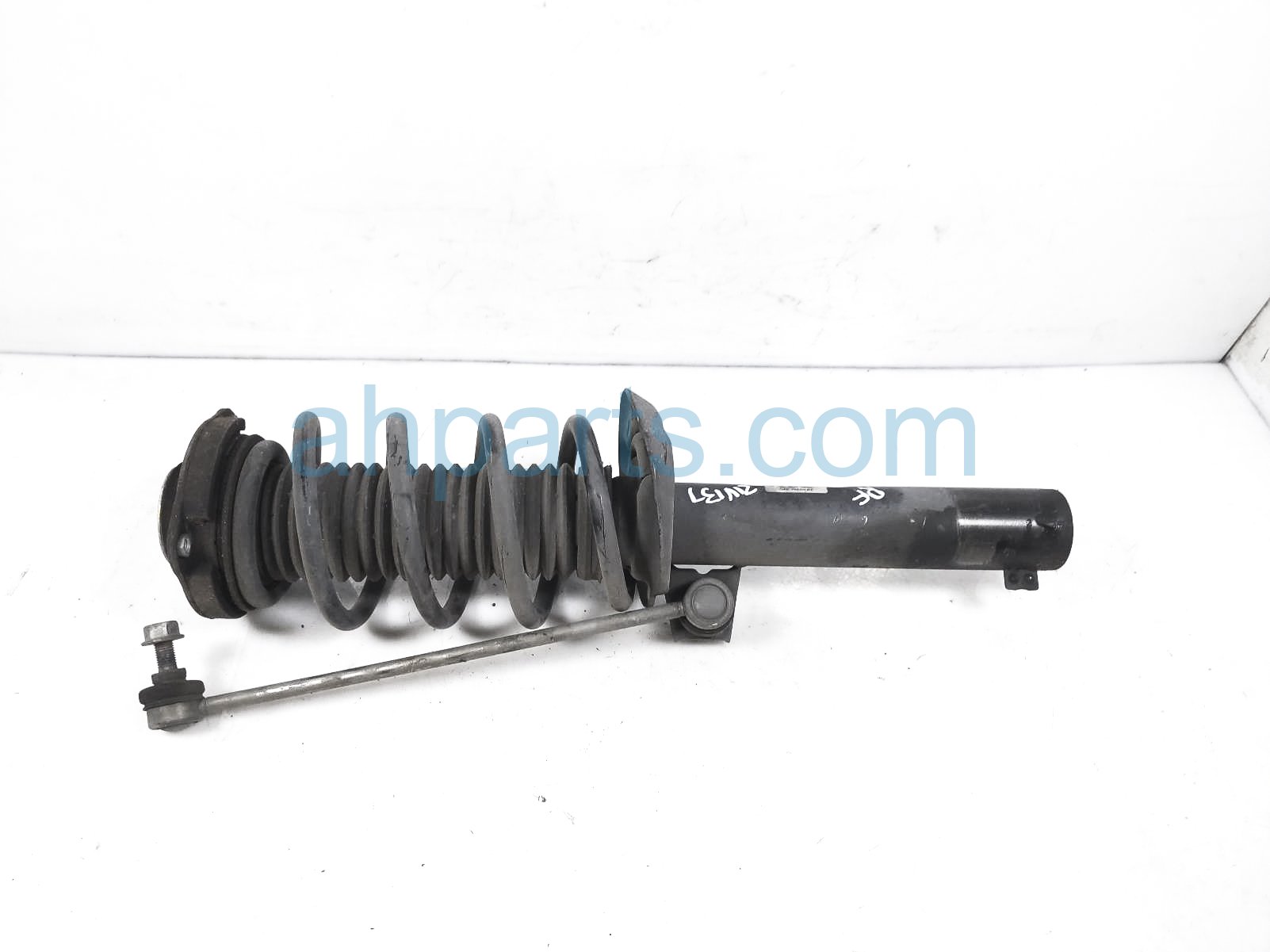 $65 Volkswagen FR/RH STRUT + SPRING W/ LINK