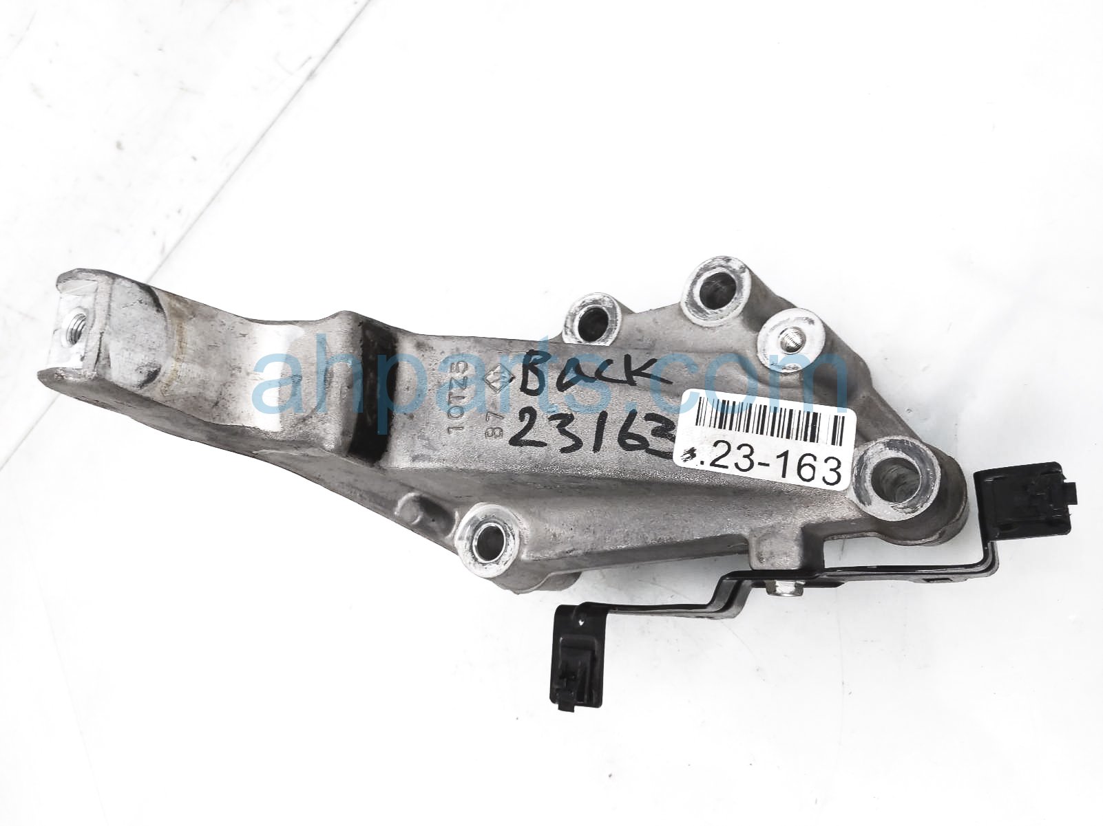 $20 Honda REAR ENGINE MOUNT BRACKET - 3.5L