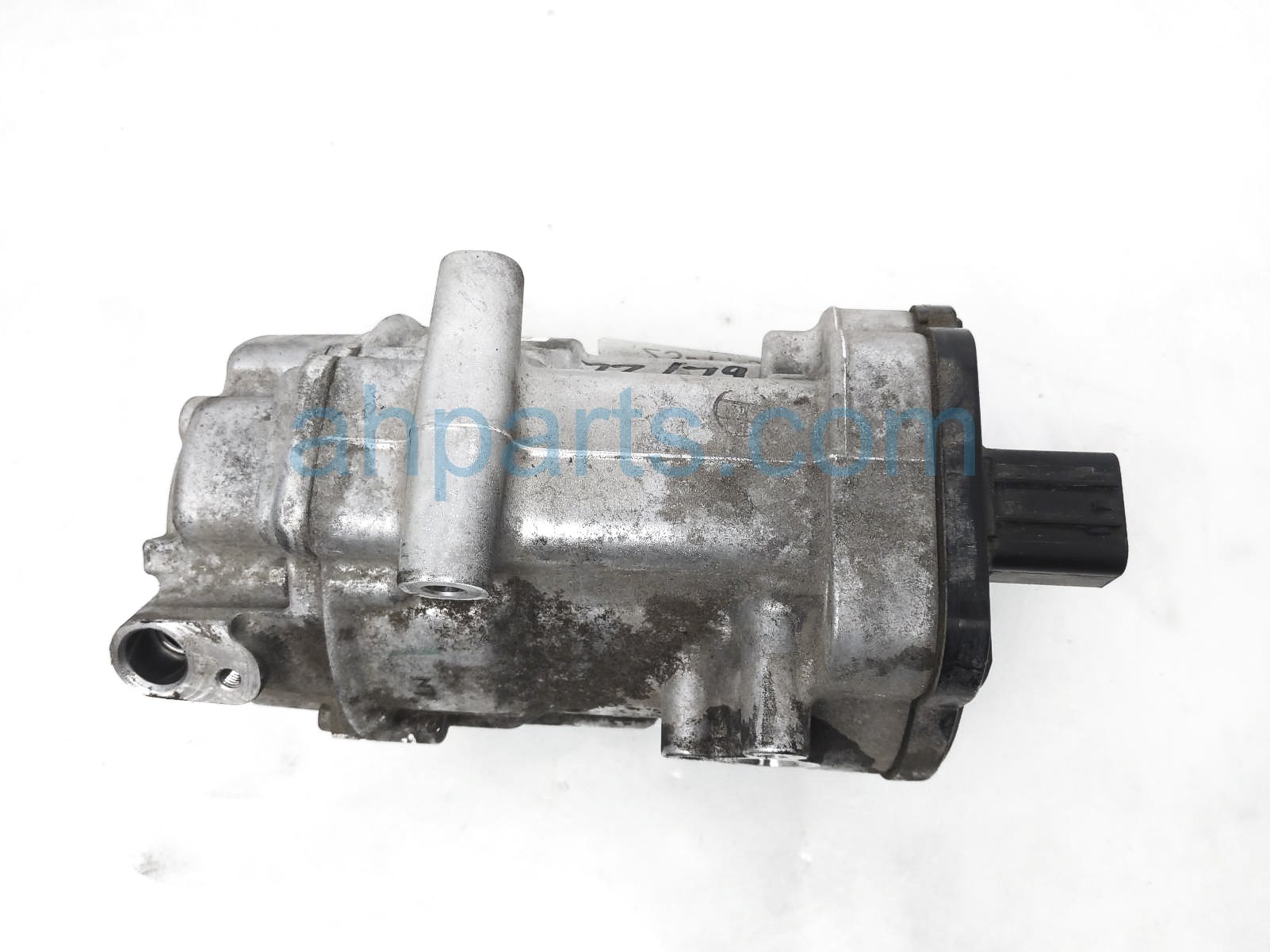 $225 Toyota AC PUMP / COMPRESSOR HYBD 2.5L LE