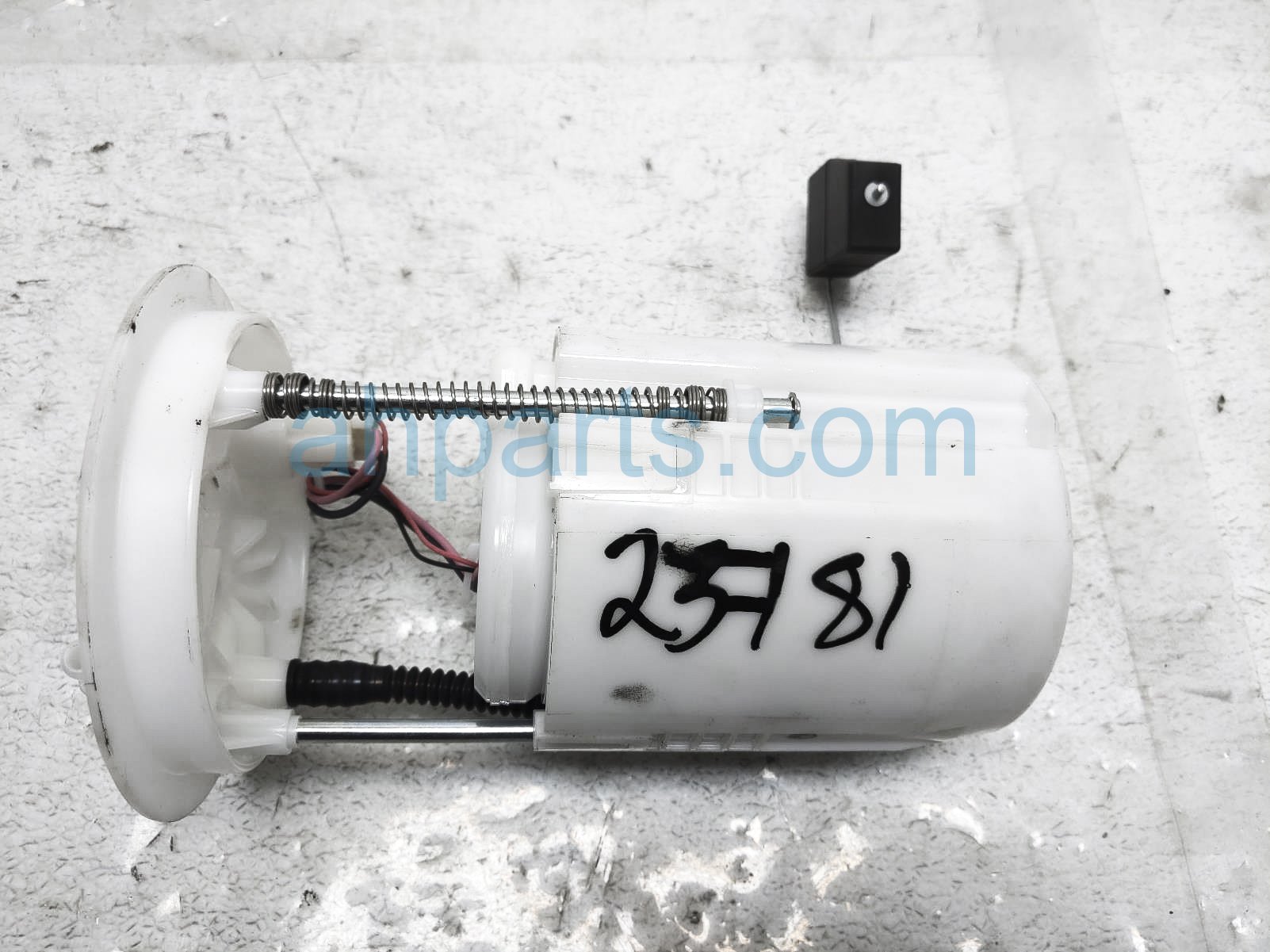 $100 Honda GAS / FUEL PUMP ASSY