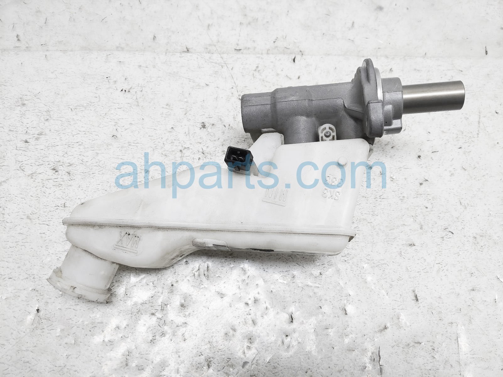 $65 Kia BRAKE MASTER CYLINDER