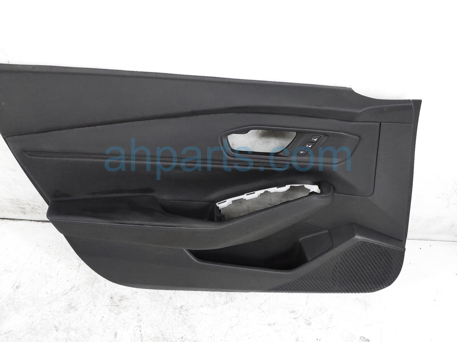 $199 Honda FR/LH DOOR PANEL - BLACK