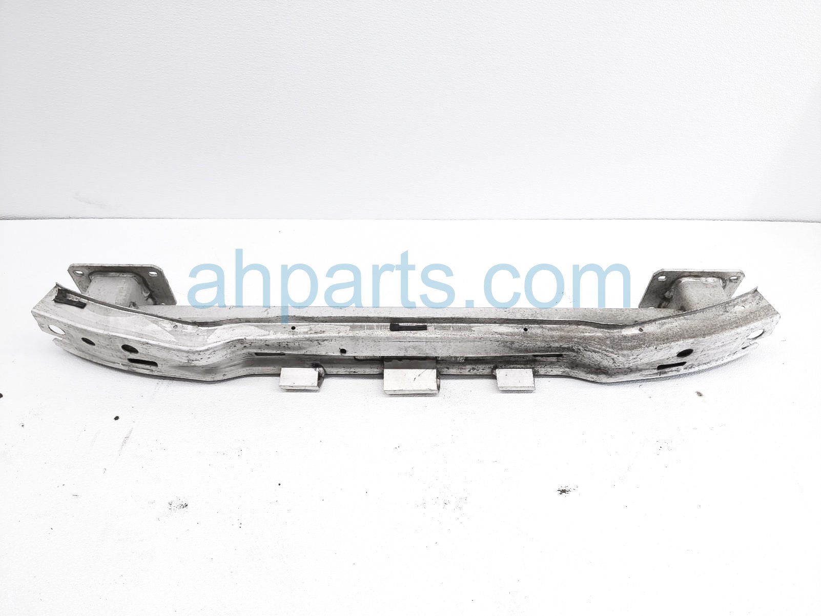 $125 BMW REAR BUMPER REINFORCEMENT BAR