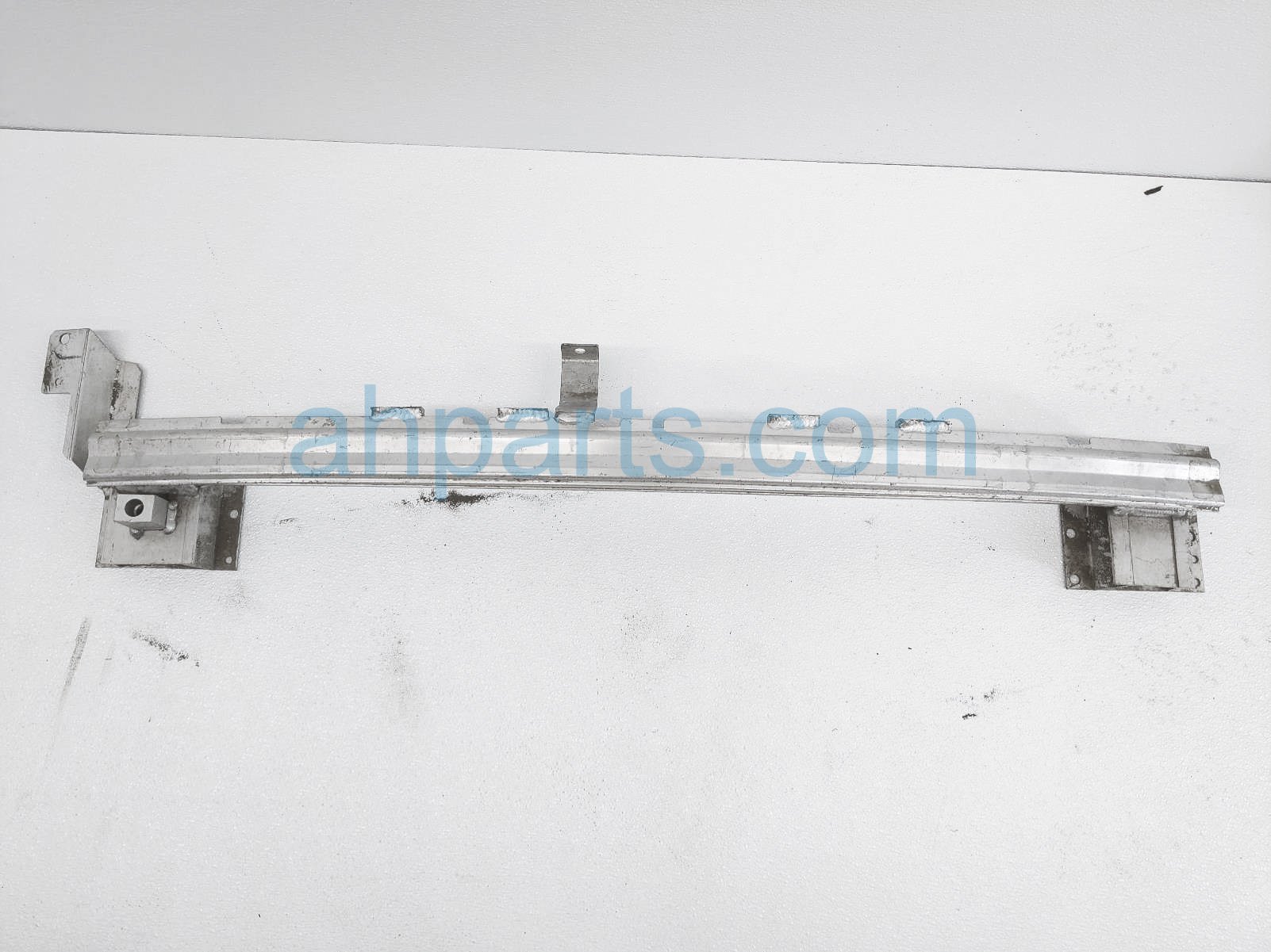 $99 BMW REAR BUMPER REINFORCEMENT BAR