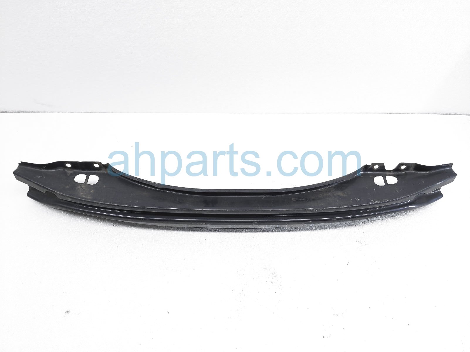 $175 Volvo REAR BUMPER REINFORCEMENT BAR