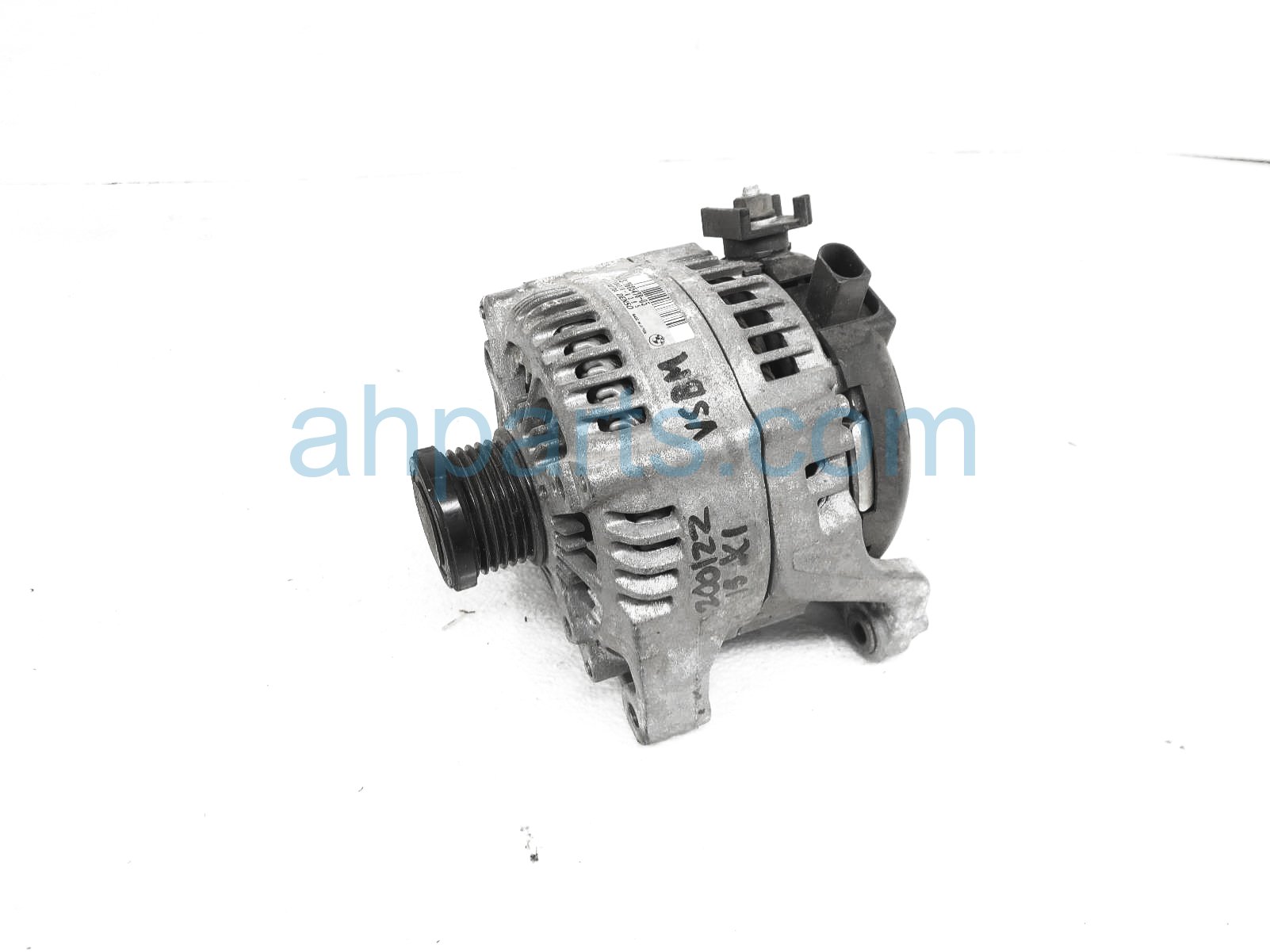 $70 BMW ALTERNATOR / GENERATOR