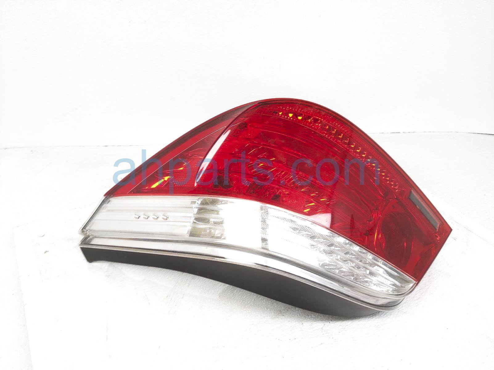 $99 BMW RH TAIL LIGHT / LAMP (ON BODY)