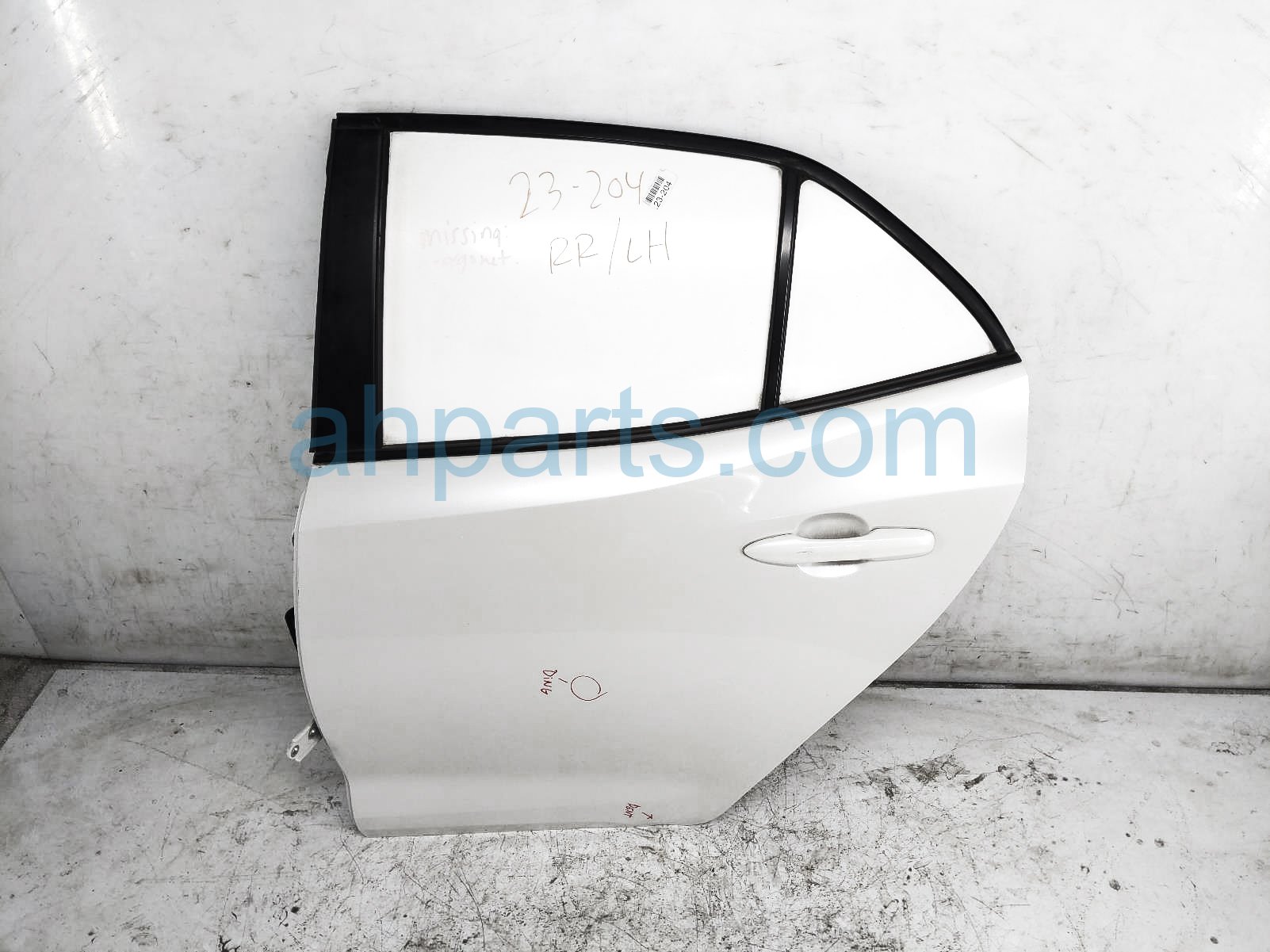 $495 Toyota RR/LH DOOR - WHITE - NO INSIDE TRIM