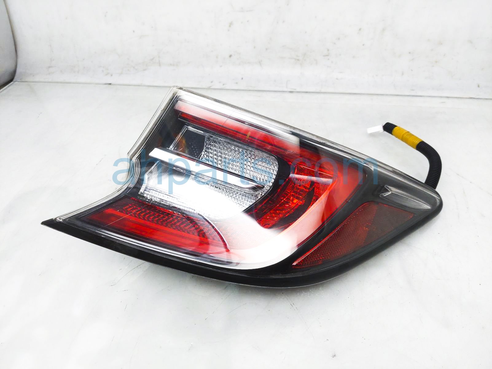 $175 Toyota RH TAIL LAMP (ON BODY)