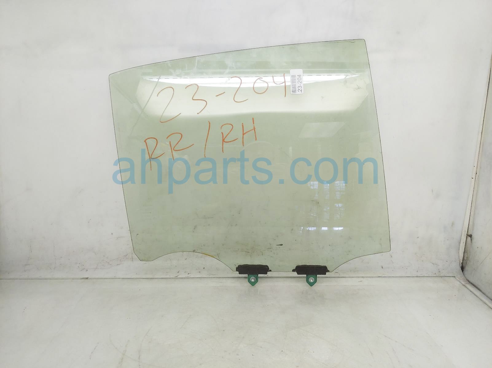 $95 Toyota RR/RH GLASS