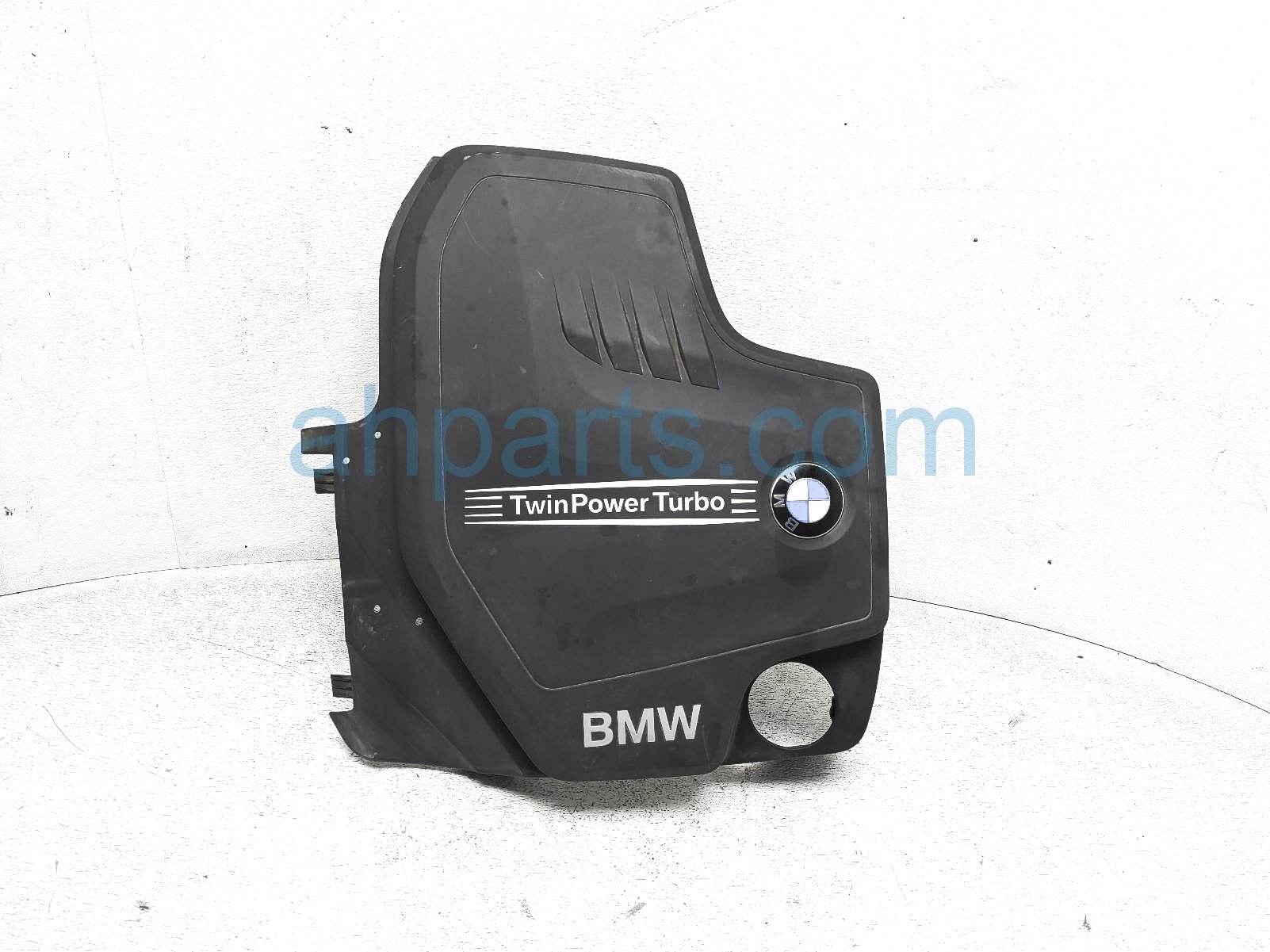 $45 BMW ENGINE APPEARANCE COVER