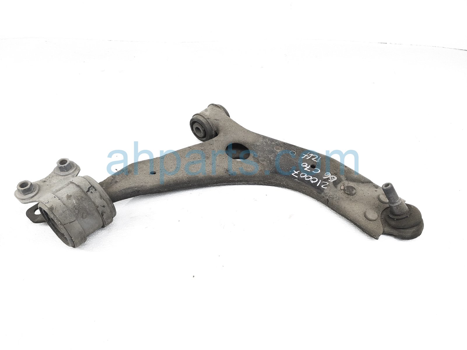 $45 Volvo FR/RH LOWER CONTROL ARM