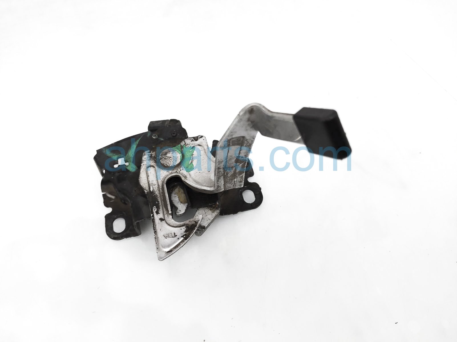 $25 Honda HOOD LOCK / LATCH ASSY
