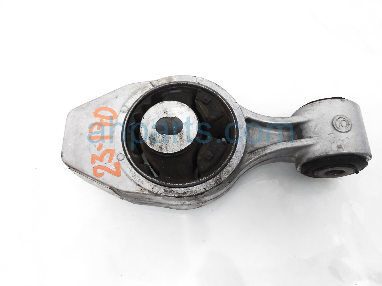 $25 Nissan FR/RH ENGINE MOUNT  - 3.5L