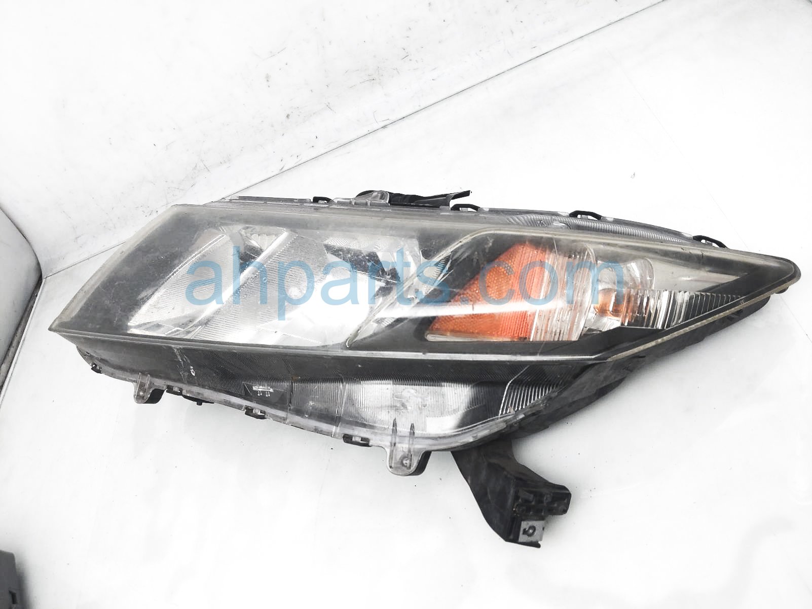 $99 Honda LH SIDE HEADLAMP / LIGHT