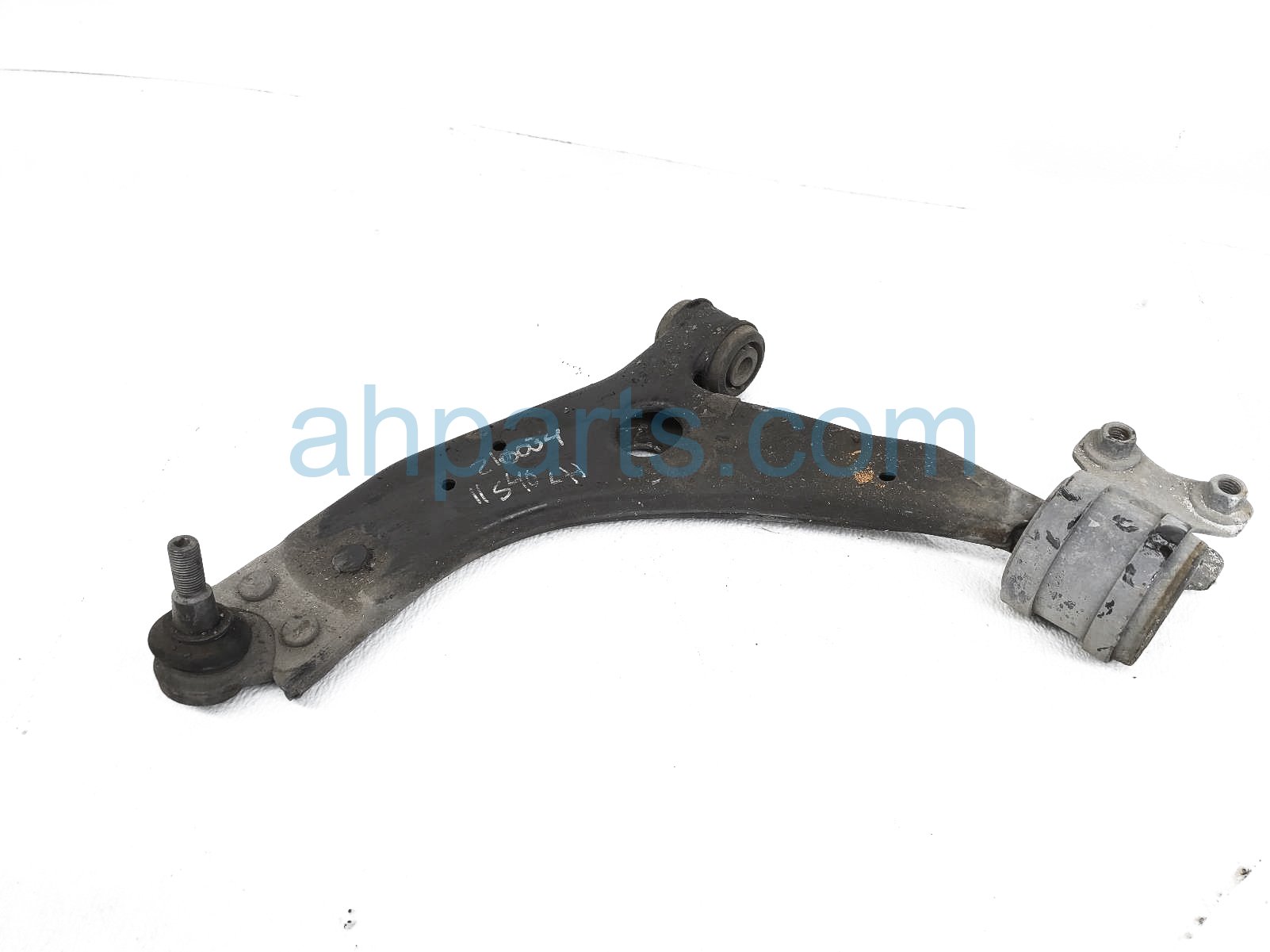 $45 Volvo FR/LH SIDE LOWER CONTROL ARM