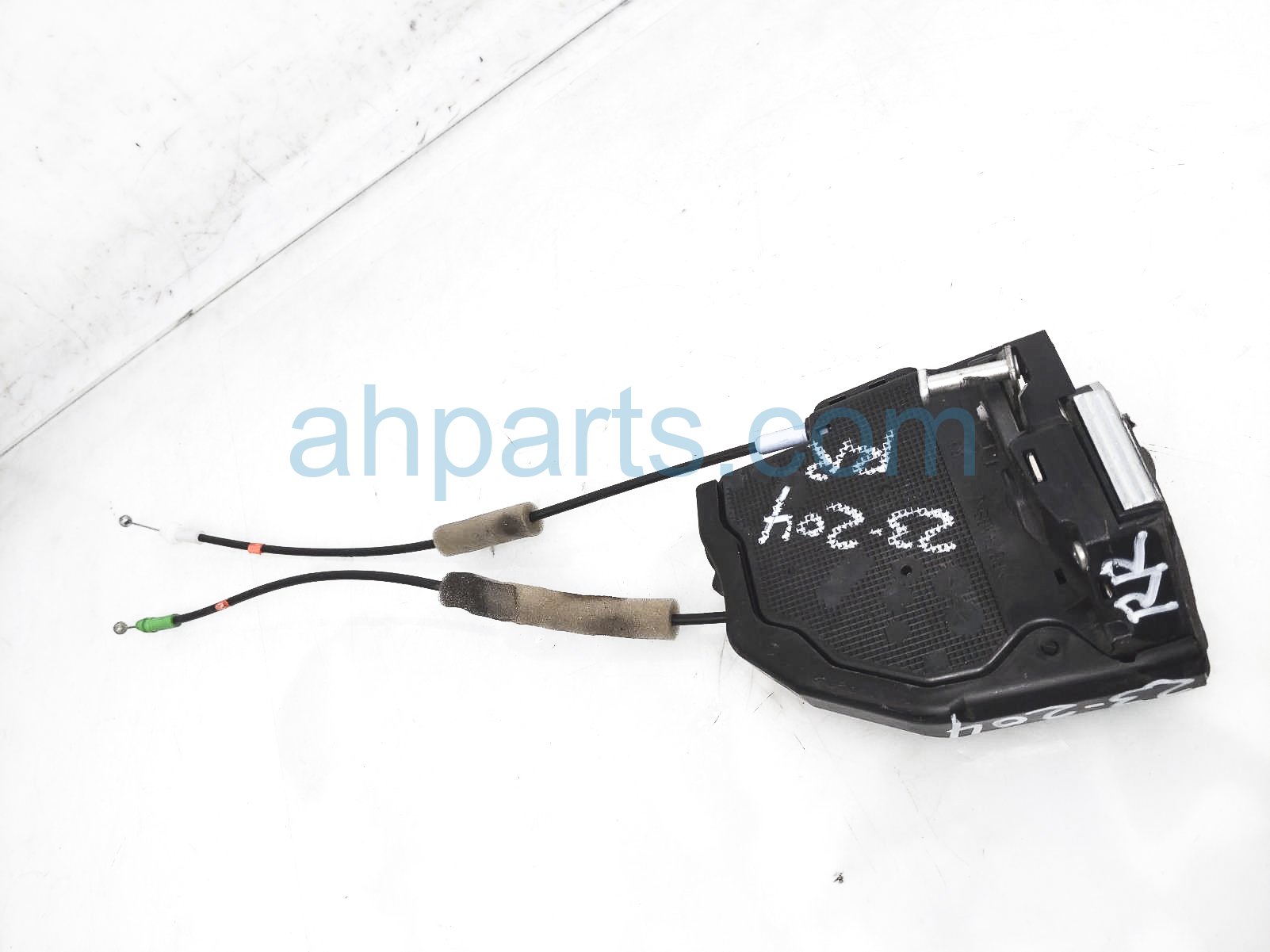 $50 Toyota RR/RH DOOR LOCKING ACTUATOR - HTBK