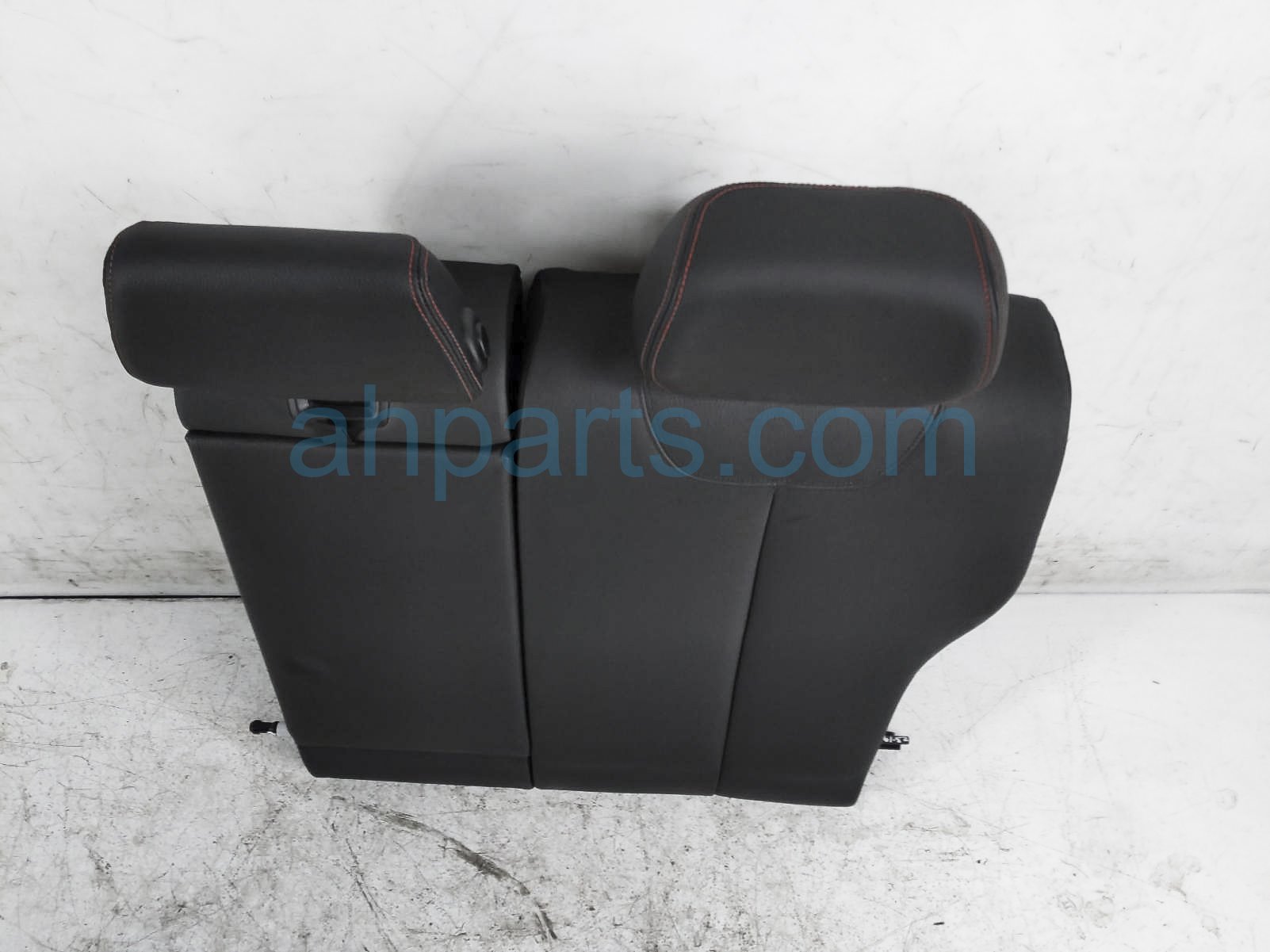 $75 BMW RR/LH SEAT TOP CUSHION - BLACK LTHR