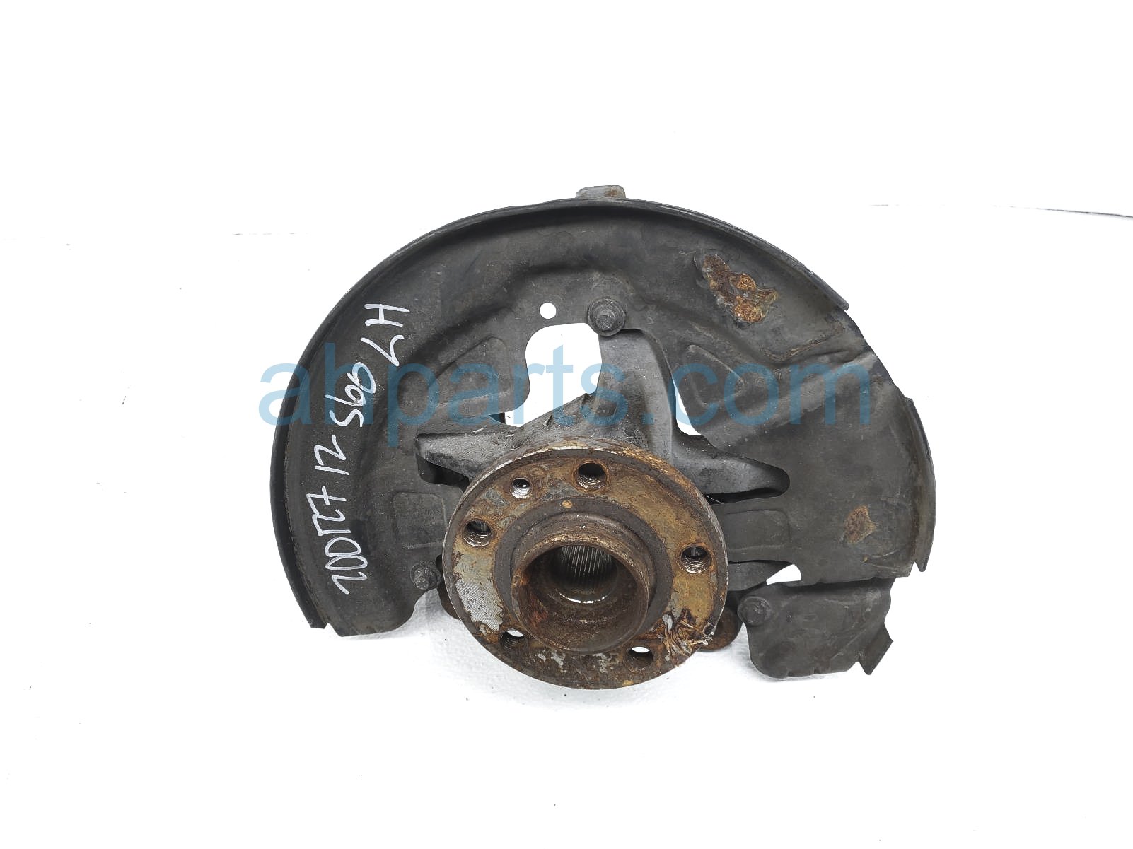 $65 Volvo FR/LH SPINDLE KNUCKLE HUB