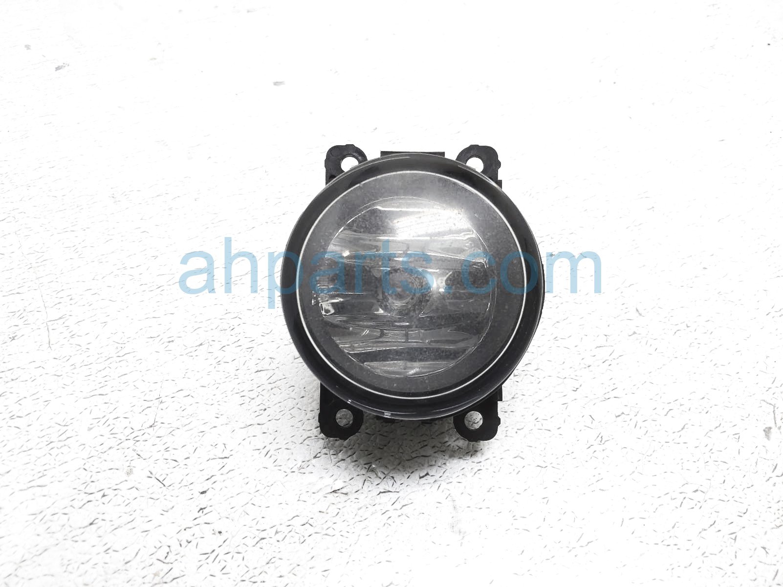 $30 Ford RH FOG LAMP / LIGHT - NEEDS BUFF