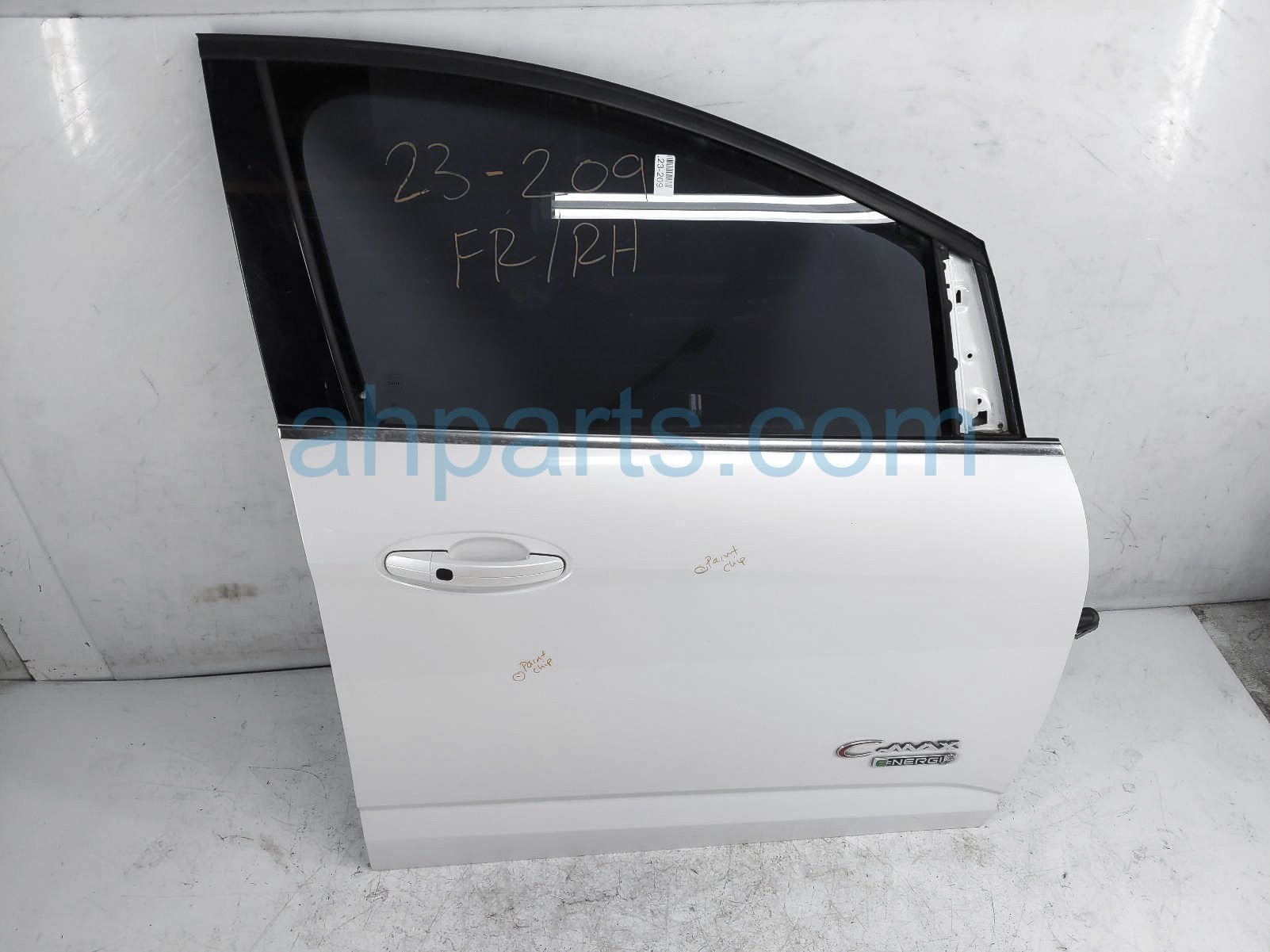 $239 Ford FR/RH DOOR - WHITE - NO MIRROR/TRIM*