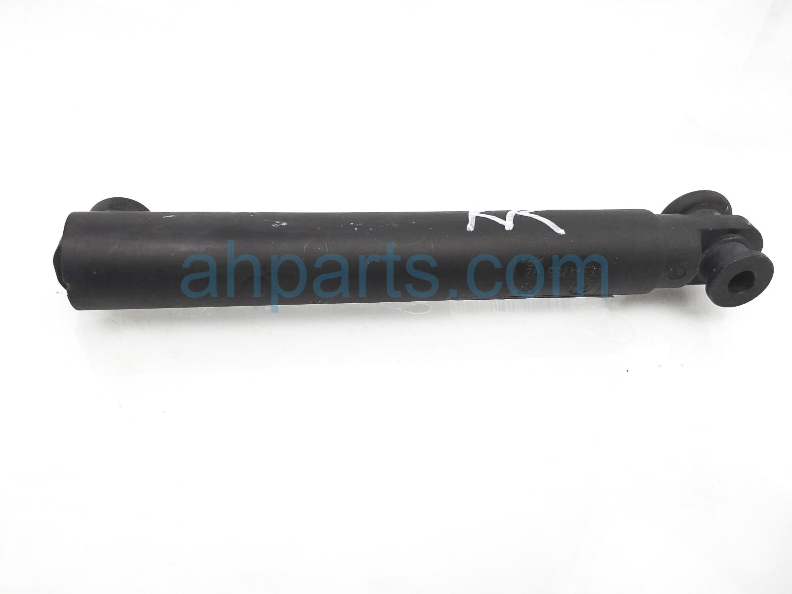 $25 BMW RH LOWER TAILGATE LIFT CYLINDER