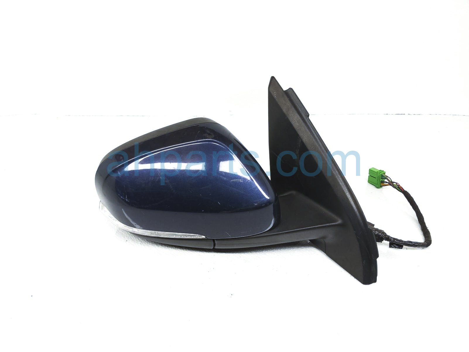 $100 Volvo RH SIDE VIEW MIRROR - BLUE